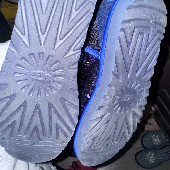UGG Black Sequin Boots with Blue Trim - Picture 4 of 5